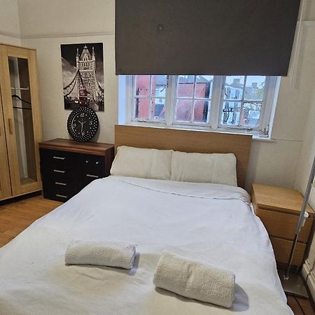 London Edgware Station Apartment מראה חיצוני תמונה