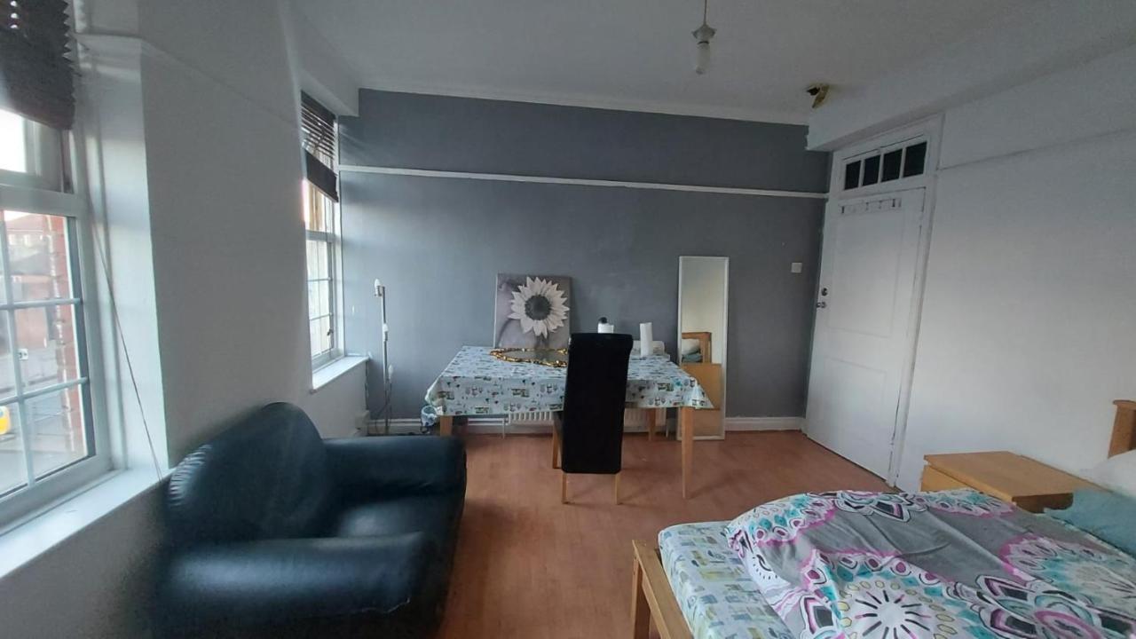 London Edgware Station Apartment מראה חיצוני תמונה